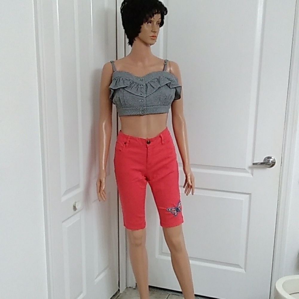 Super Stretch Capri Jeans Size 8 by Contact